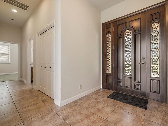 5th image of 2306 Young Rd