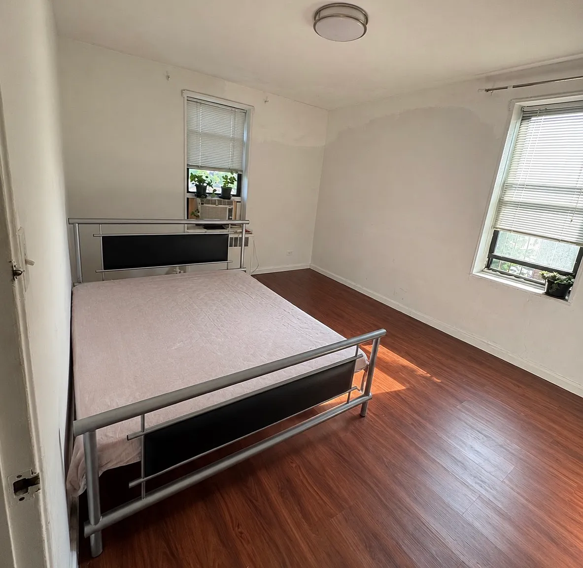 1 bed, 800 sqft, $2,200 — Photo 2