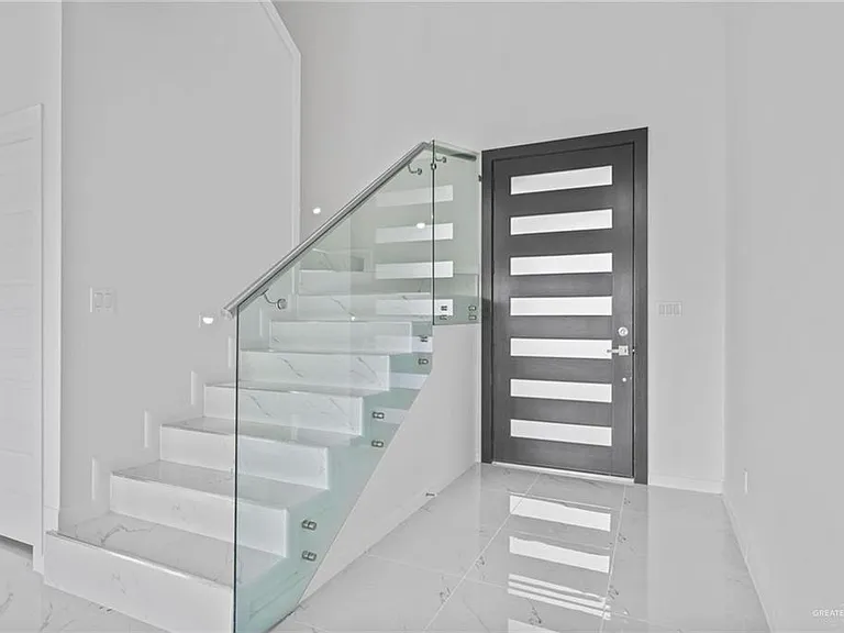 2614 E Solar Dr — Photo 3