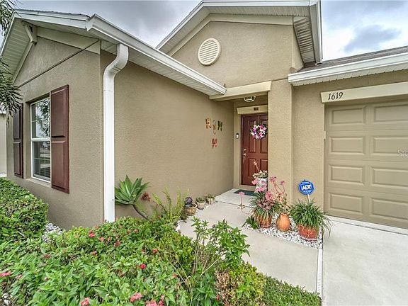 4th image of 1619 Redmond Brook Ln