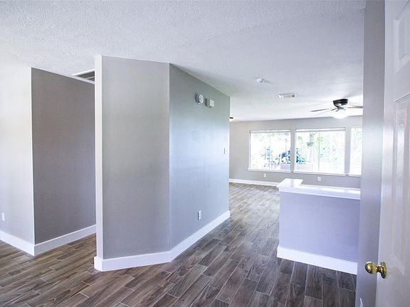4th image of 5162 Summit Lodge Dr