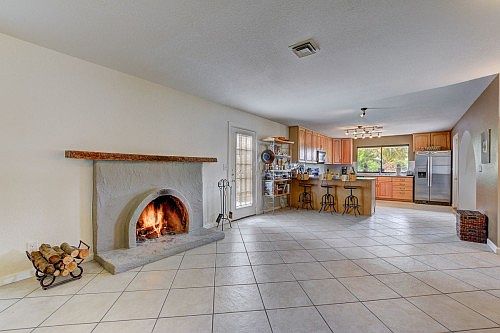 2nd image of 3041 Palomino Ln