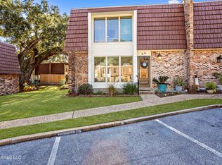 527 Front Beach Dr APT 69, Ocean Springs, MS 39564
