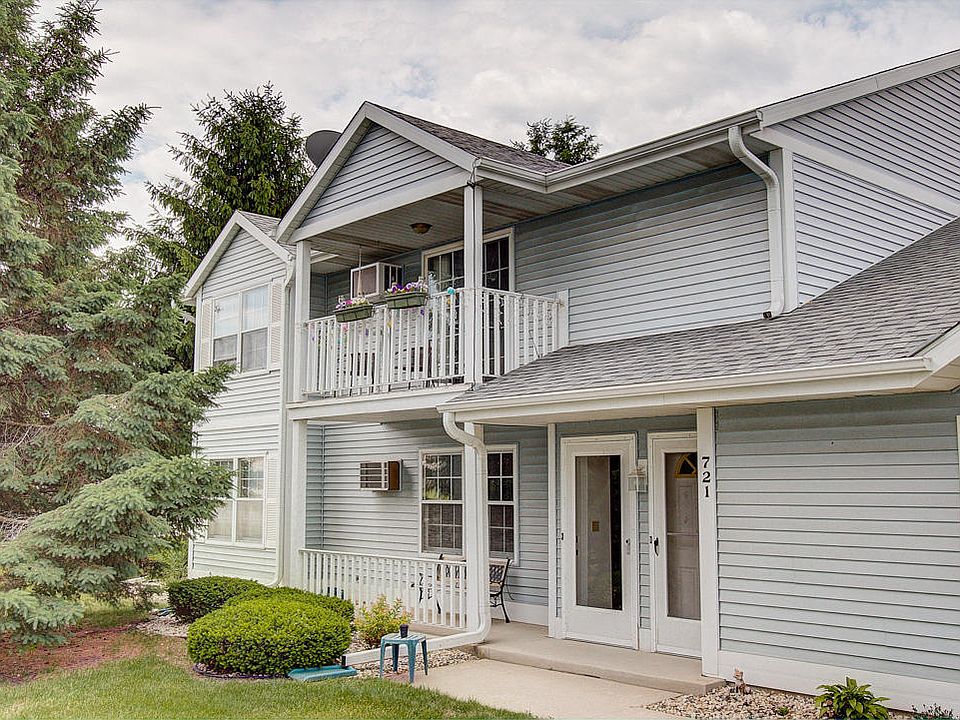 1st image of 721 Worthington Ct Unit D