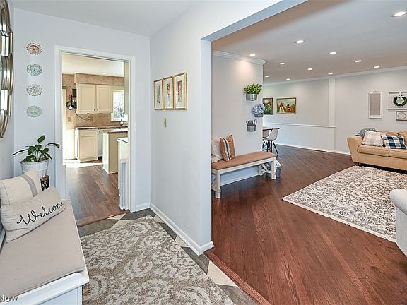 5th image of 22526 Fairmount Blvd