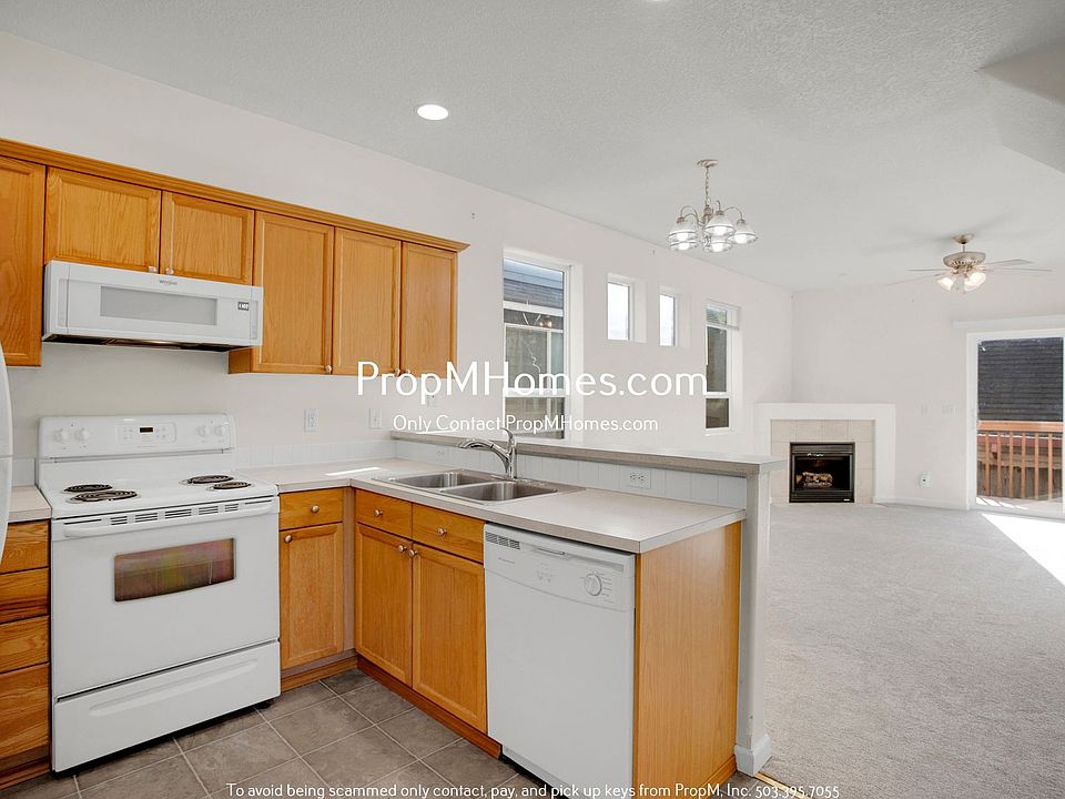 1st image of 8422 SE Clinton St