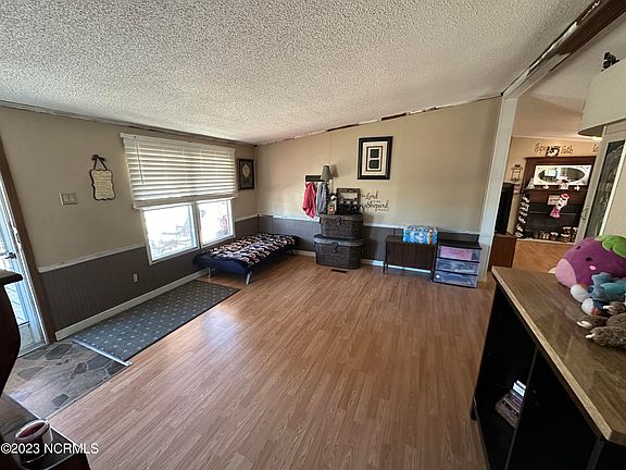 2nd image of 954 Louis Breeden Boulevard