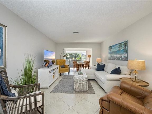 2nd image of 4126 Belair LN #B6