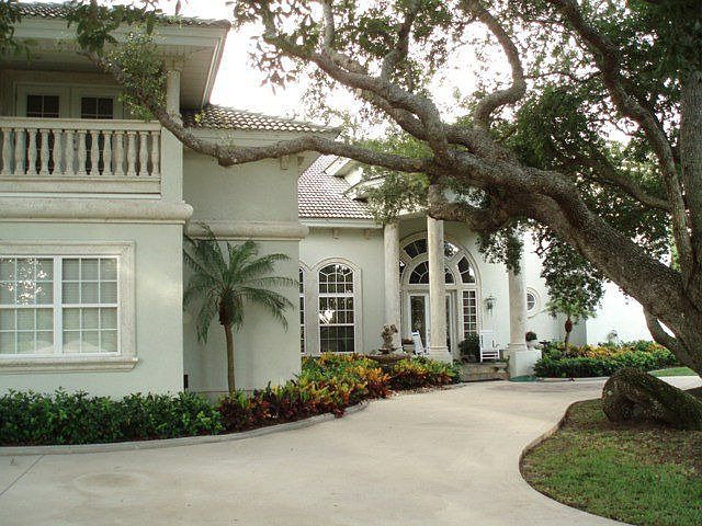 1st image of 142 Island Estates Pkwy