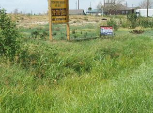 1816 Highway 87, Crystal Beach, TX 77650