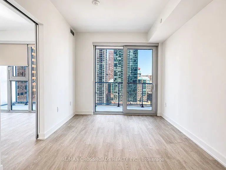 634 Church St #1406 — Photo 7