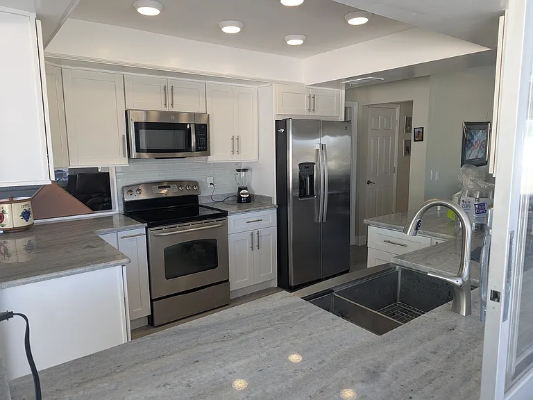 820 Capri Blvd — Photo 4
