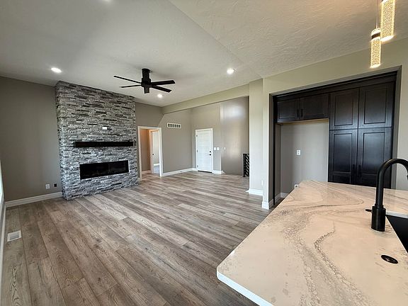 5th image of 6303 12th Avenue Pl