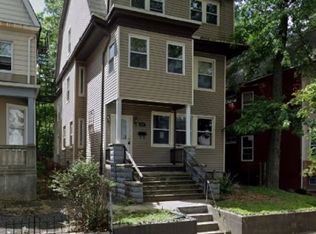 557 Norwood St, East Orange, NJ 07018