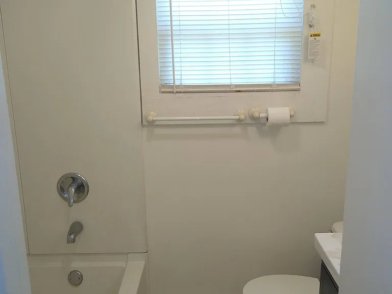 803 Esplanade St #E — Photo 17