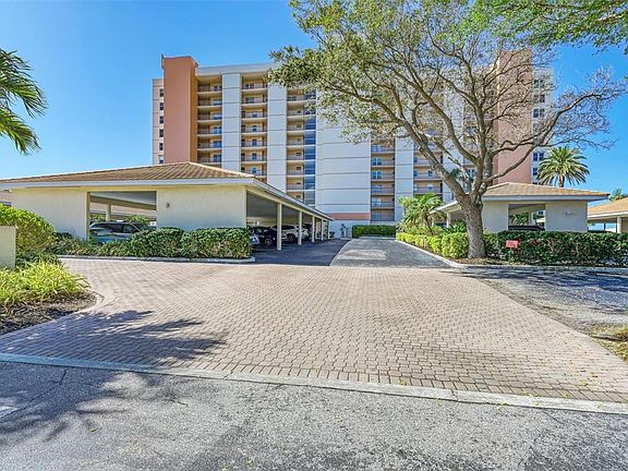 3rd image of 4401 Gulf Of Mexico Dr Unit 201