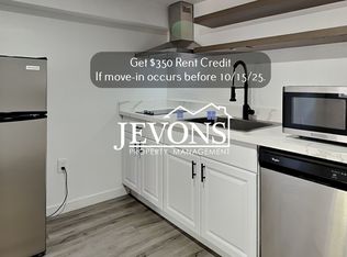 630 N Skyline Dr #B, Tacoma, WA 98406