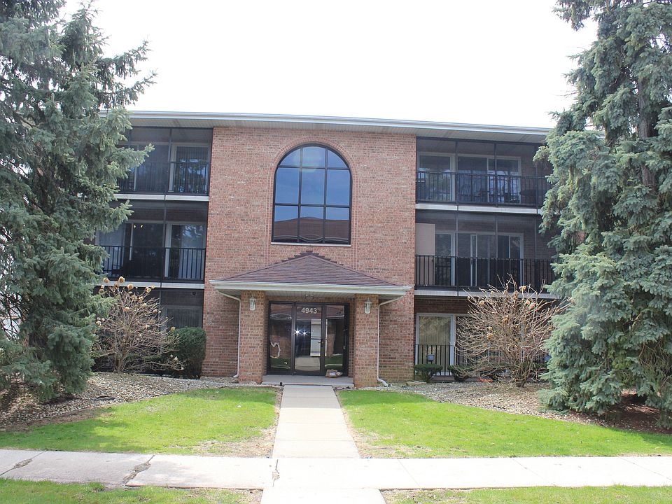 1st image of 4943 E Circle Dr APT 305