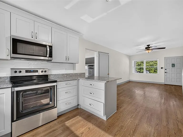 1317 Cloverlawn Ave — Photo 8