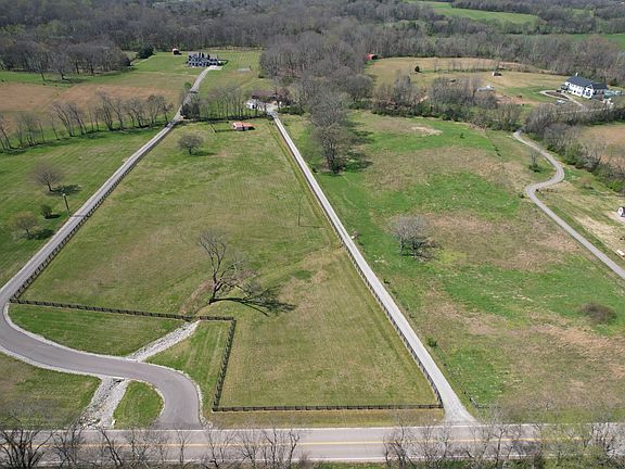 3rd image of 4845 Byrd Ln