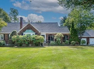 617 Salisbury St, Worcester, MA 01609