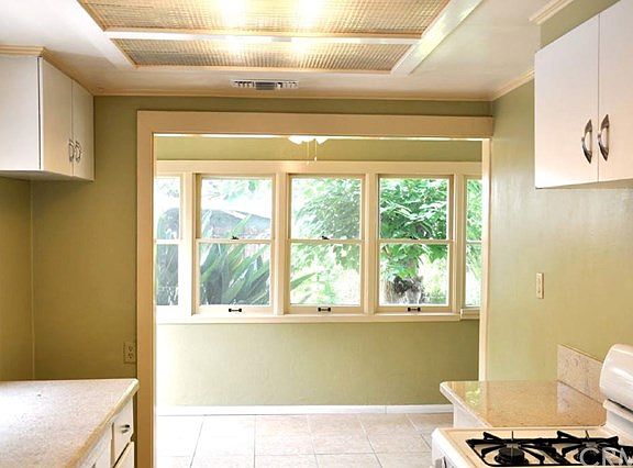 5th image of 612 E Cypress Cir