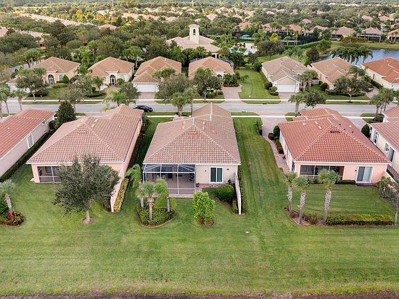 2nd image of 5110 Formosa Creek