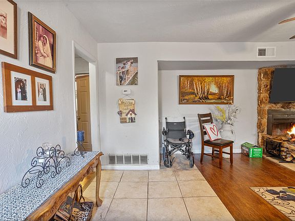 3rd image of 1615 Bland St