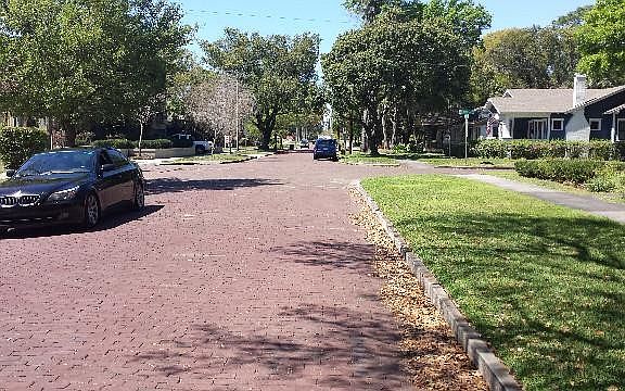 4th image of 1403 Mount Vernon St