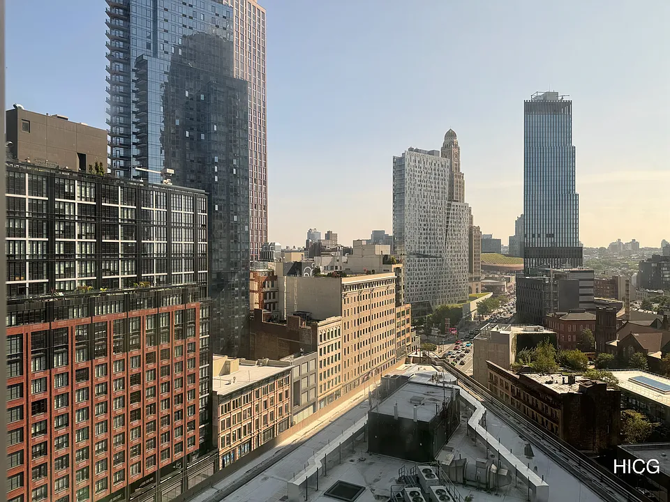 10 Nevins St #18E
