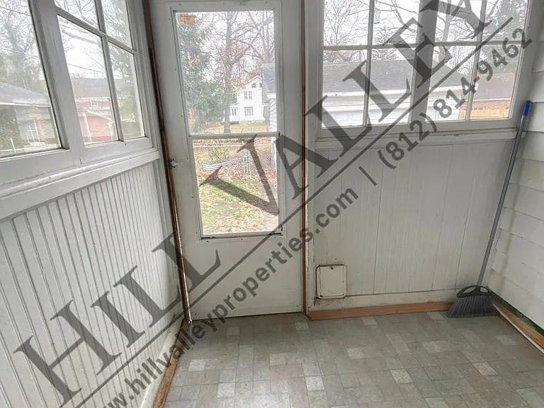20 Jackson Blvd — Photo 22