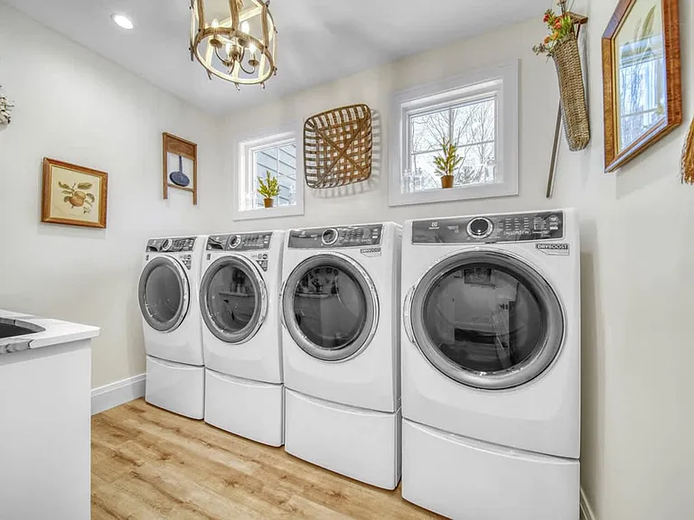Laundry Room Cabinet