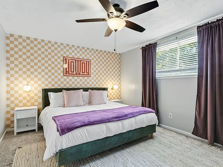 17403 Spicewood Springs Ln — Photo 14