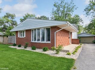 2323 Clyde Ter, Homewood, IL 60430