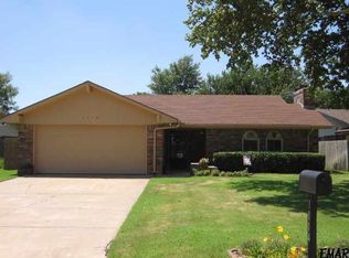 1114 Nottingham Rd, Enid, OK 73703