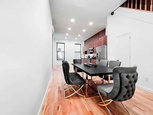 285 Pleasant Ave #1 Photo 1