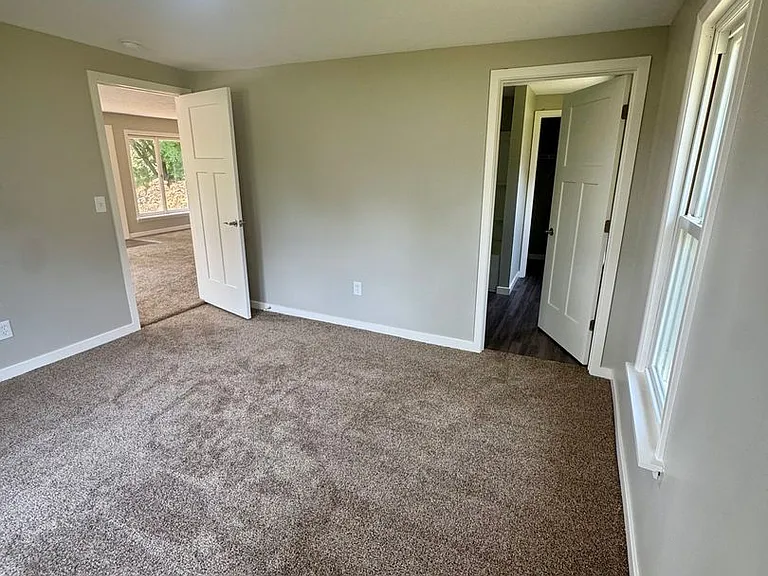 9219 N 100 W — Photo 15