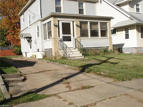 2nd image of 108 Williams St