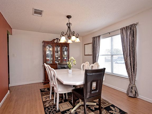 4th image of 3328 High Cotton Way