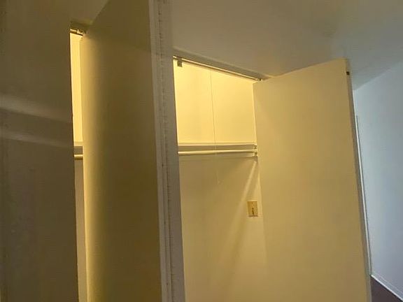 2nd image of 455 E Ohio St #3602