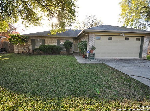 3rd image of 13515 Larkbrook Dr