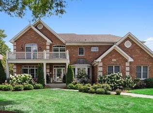 85 Woodland Dr, Oak Brook, IL 60523
