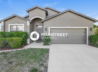 945 SW 6th Pl, Cape Coral, FL 33991