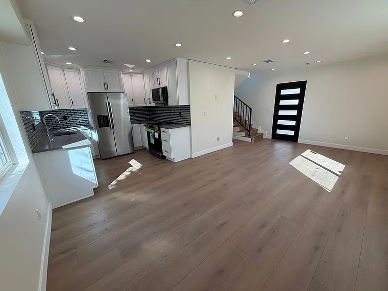 13369 Garber St #13369 — Photo 4