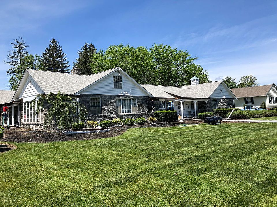 1 acre corner lot