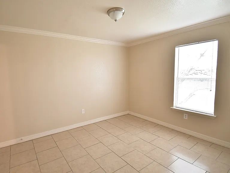 3626 Cranford Ave — Photo 5