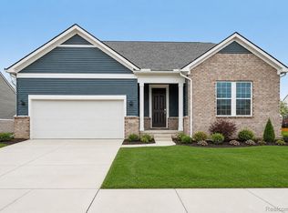 50720 Bellaire Dr, Macomb, MI 48044