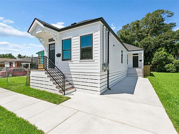 2nd image of 2424-26 New Orleans St