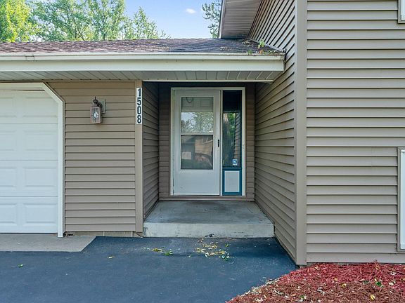 4th image of 1508 144th Ave NE