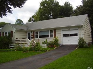 133 Jennings Ave, Bridgeport, CT 06610